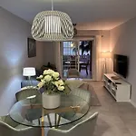 Playa Del Duque-amazing Views 2 Bedroom Daire Costa Adeje