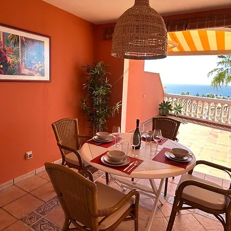 Playa Del Duque-amazing Views 2 Bedroom