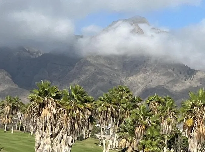 Playa Del Duque-amazing Views 2 Bedroom Апартаменти *