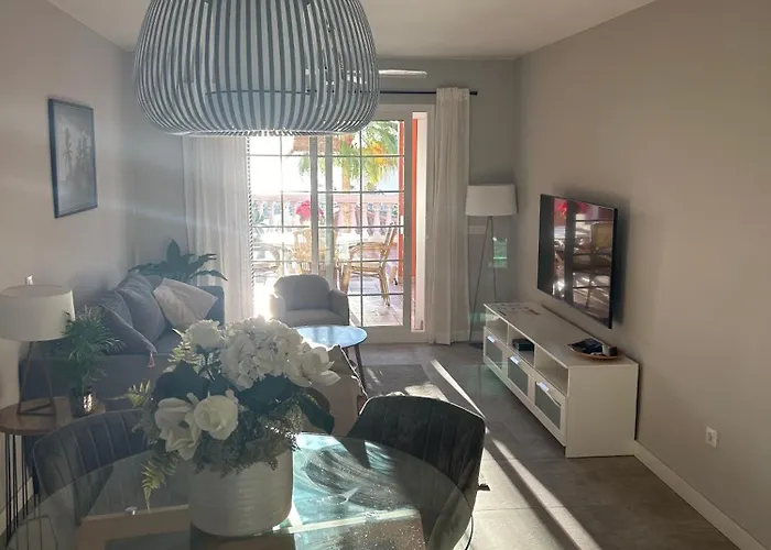 Playa Del Duque-amazing Views 2 Bedroom Адехе