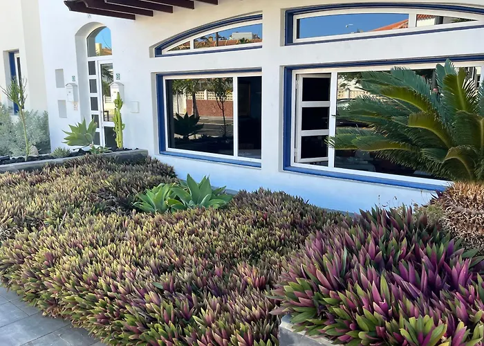 Playa Del Duque-amazing Views 2 Bedroom Апартаменти