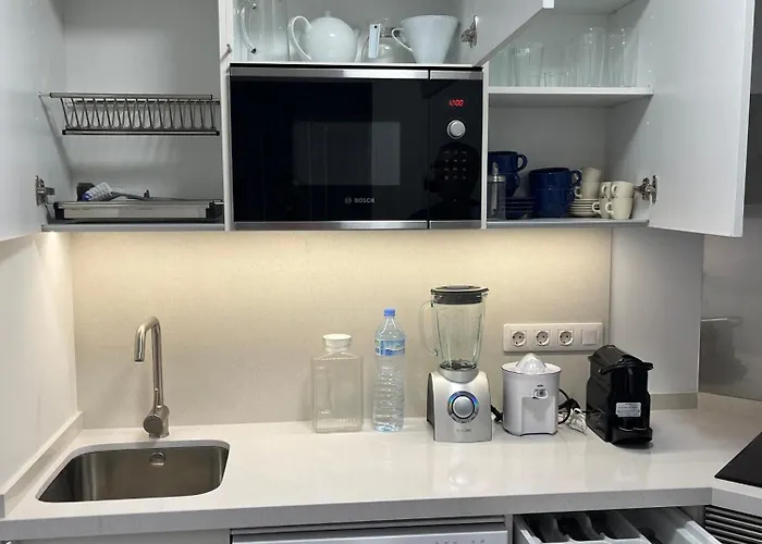 Playa Del Duque-amazing Views 2 Bedroom Апартаменти