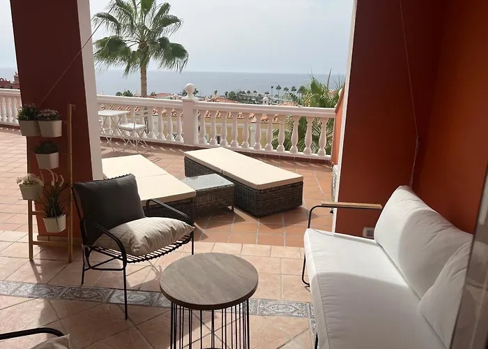 Playa Del Duque-amazing Views 2 Bedroom Апартаменти *