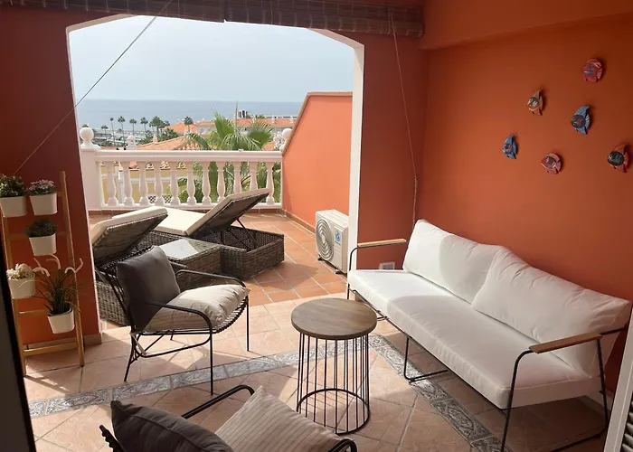 Апартаменти Playa Del Duque-amazing Views 2 Bedroom