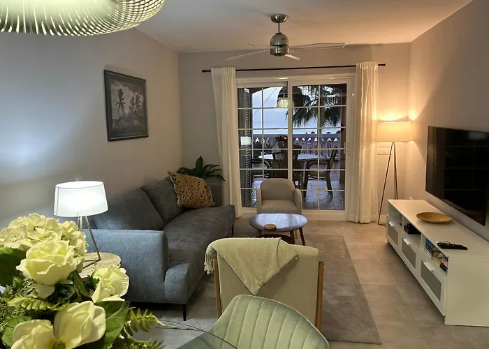 Playa Del Duque-amazing Views 2 Bedroom Адехе