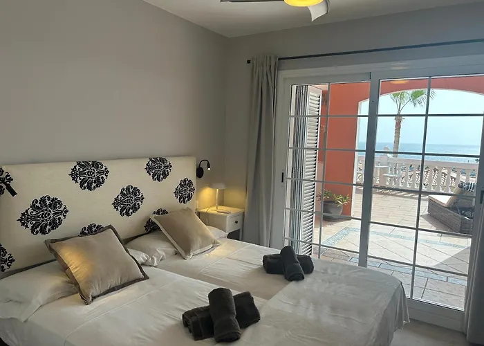 Апартаменти Playa Del Duque-amazing Views 2 Bedroom *