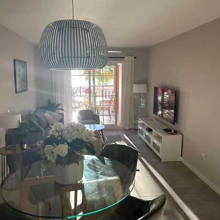 Playa Del Duque-amazing Views 2 Bedroom Адехе