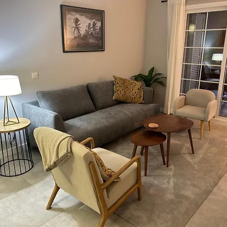 Playa Del Duque-amazing Views 2 Bedroom شقة