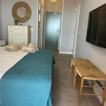 Playa Del Duque-amazing Views 2 Bedroom Daire *