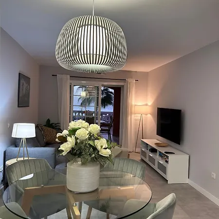 Playa Del Duque-amazing Views 2 Bedroom Daire Costa Adeje